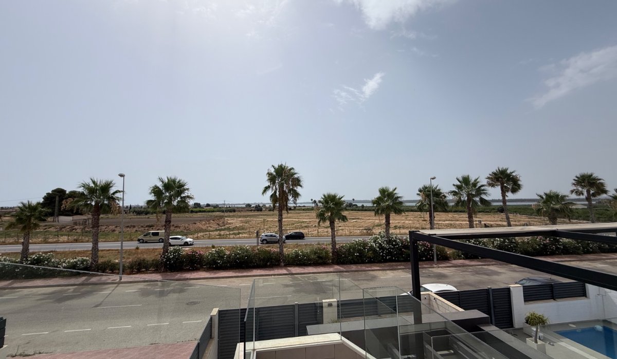 Revente - Villa - Ciudad quesada - Pueblo Bravo
