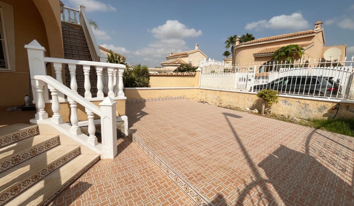 Reventa - Villa - Ciudad quesada - Airstrip