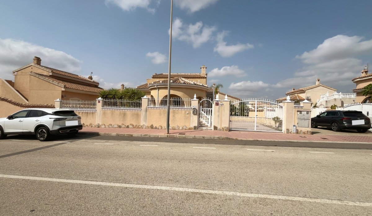 Reventa - Villa - Ciudad quesada - Airstrip