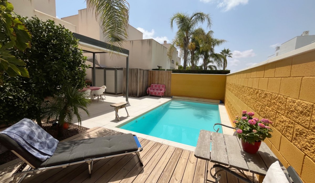 Revente - Villa - Ciudad quesada - Pueblo Bravo