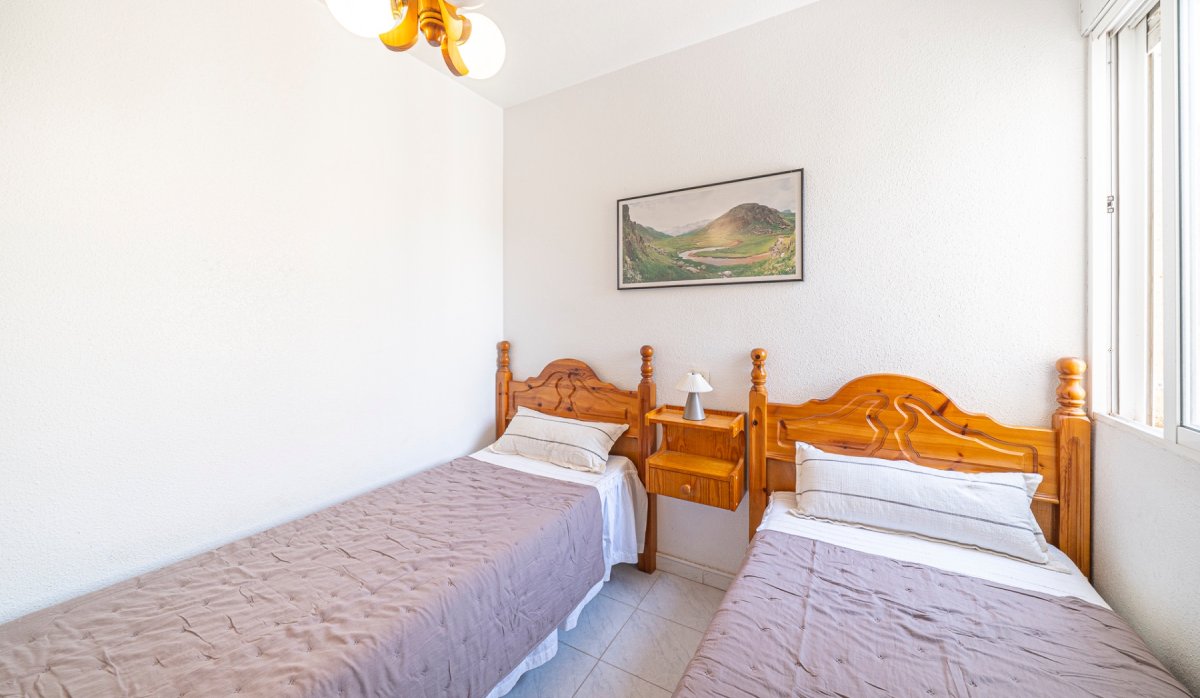 Reventa - Apartamento / piso - Torrevieja