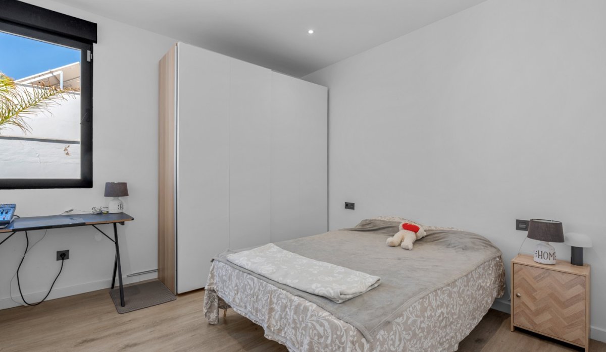 Revente - Villa - Fortuna - Urbanizacion Las Kalendas