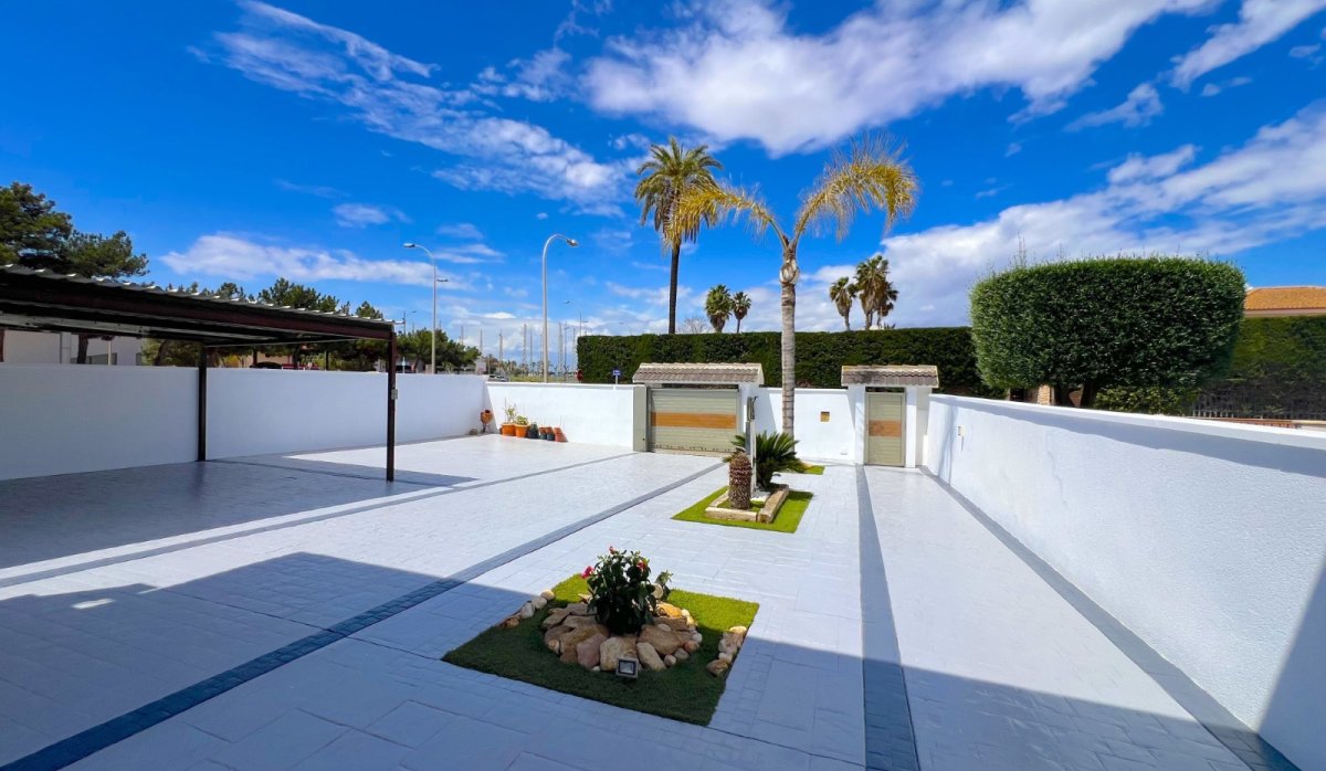 Resale - Villa - San Javier