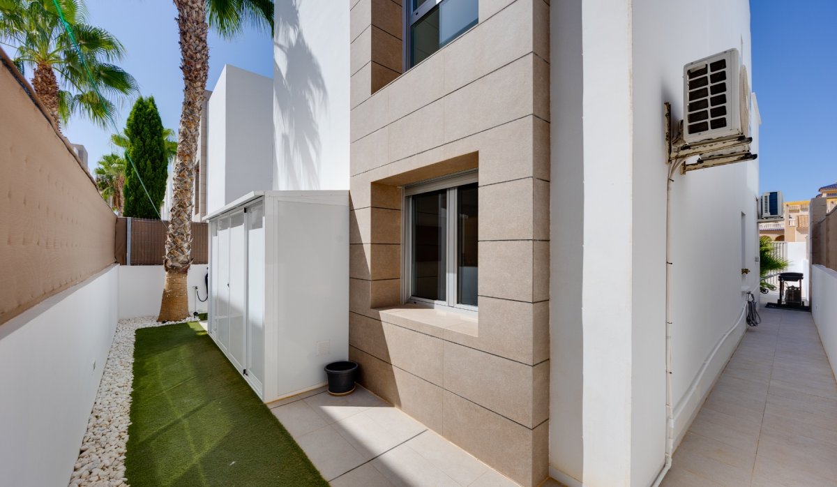 Reventa - Villa - Guardamar del Segura - El Raso
