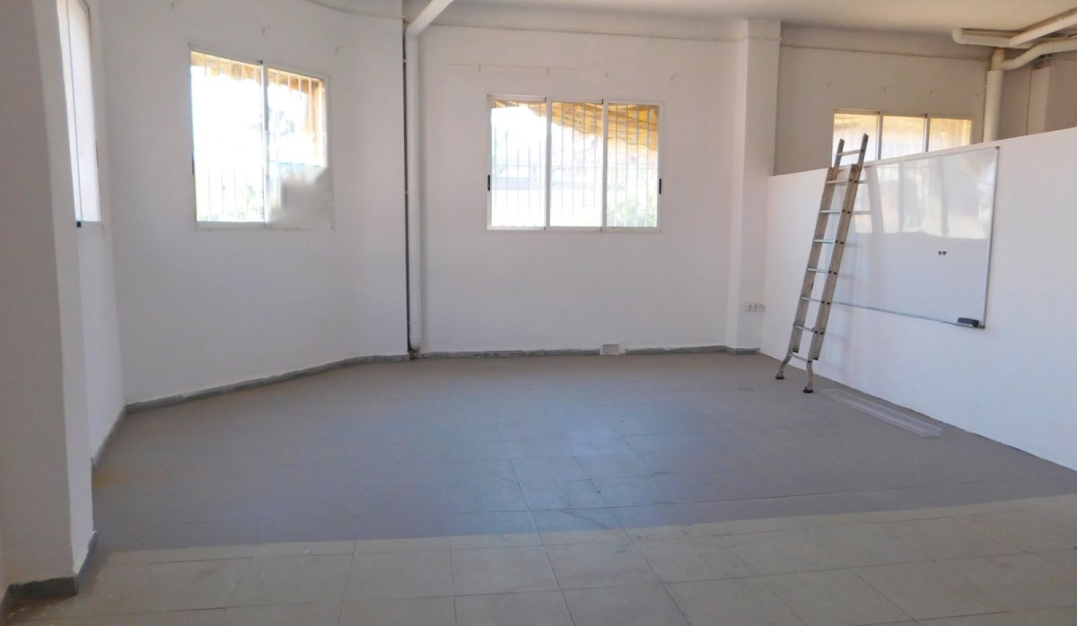 Reventa - Comercial - San Miguel de Salinas