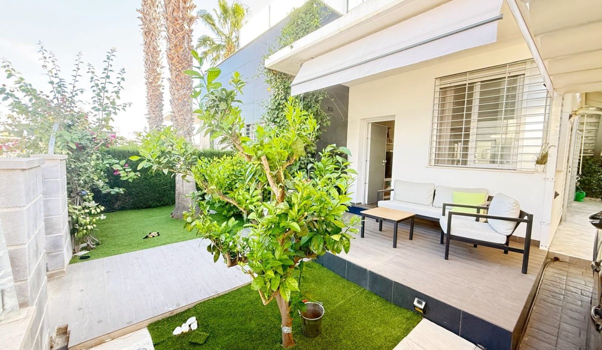 Resale - Bungalow - Ciudad quesada - Pueblo Bravo