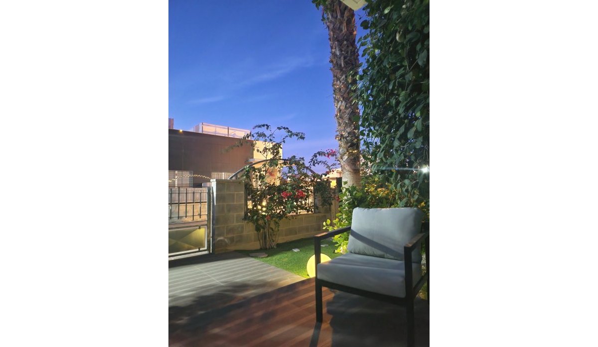 Resale - Bungalow - Ciudad quesada - Pueblo Bravo