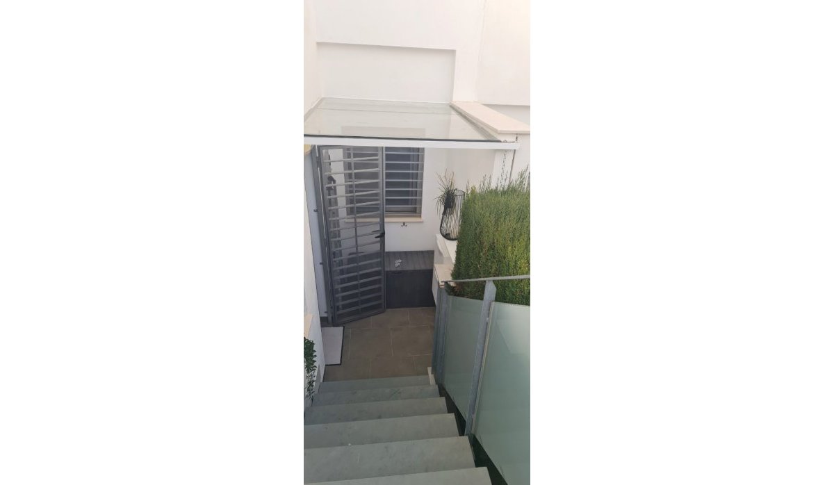 Resale - Bungalow - Ciudad quesada - Pueblo Bravo