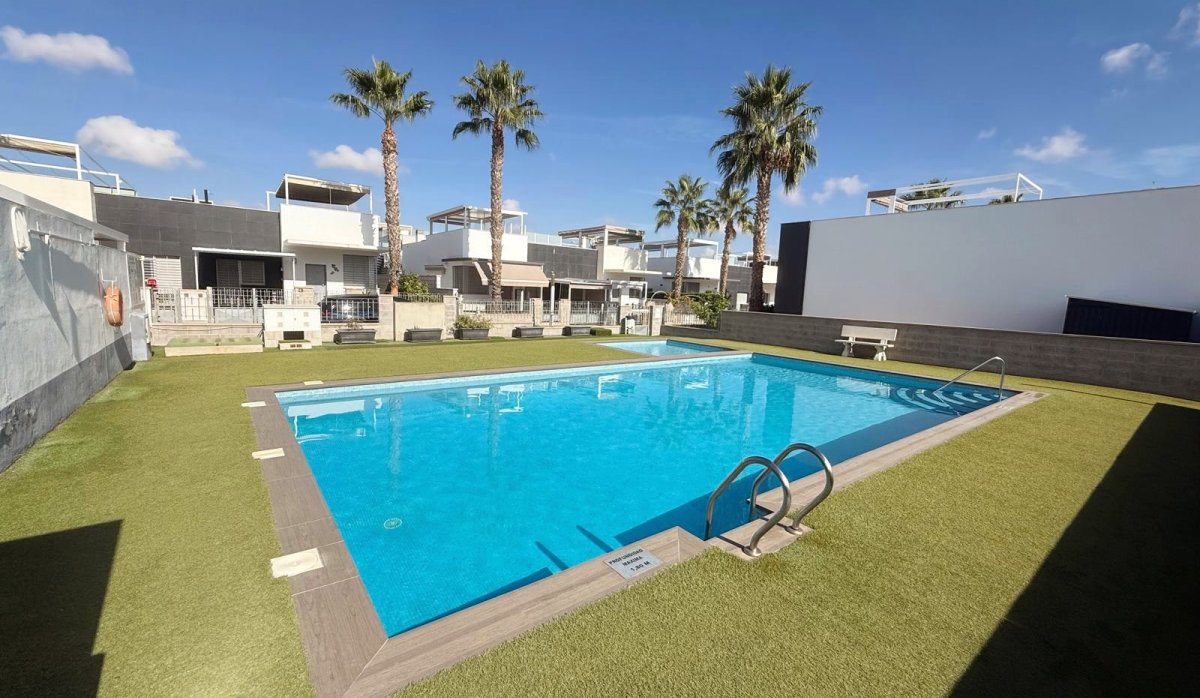 Resale - Bungalow - Ciudad quesada - Pueblo Bravo