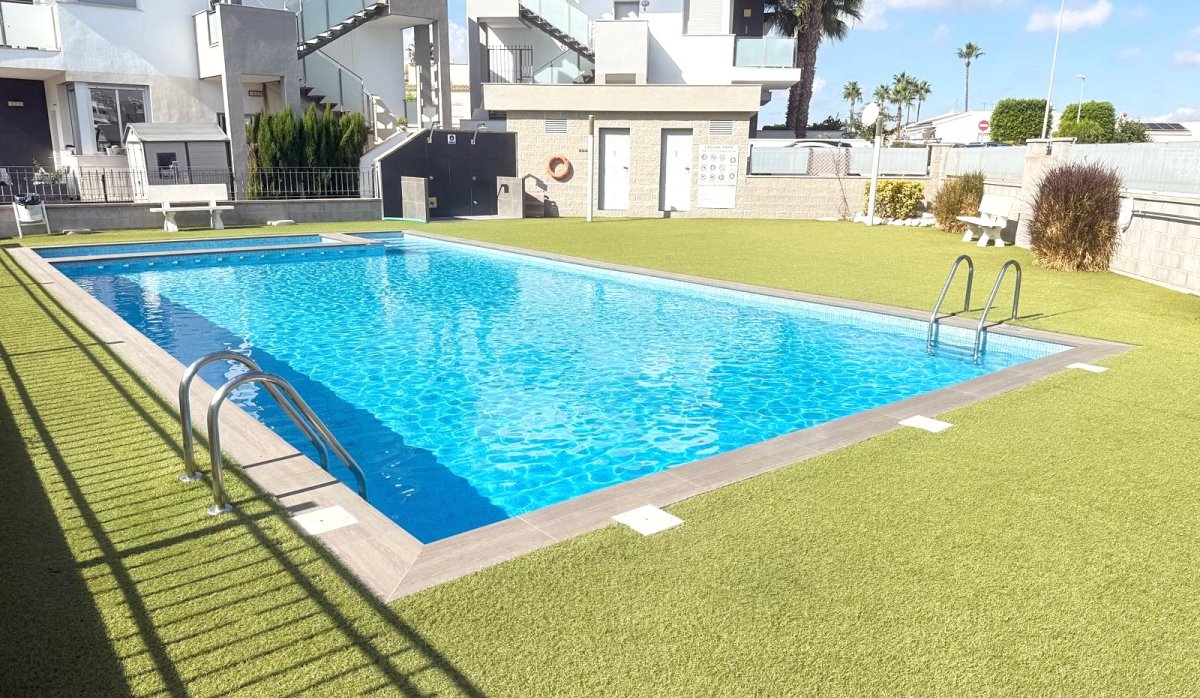 Resale - Bungalow - Ciudad quesada - Pueblo Bravo