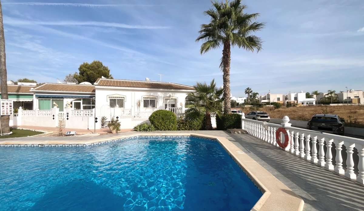 Resale - Bungalow - Ciudad quesada - Pueblo Bravo