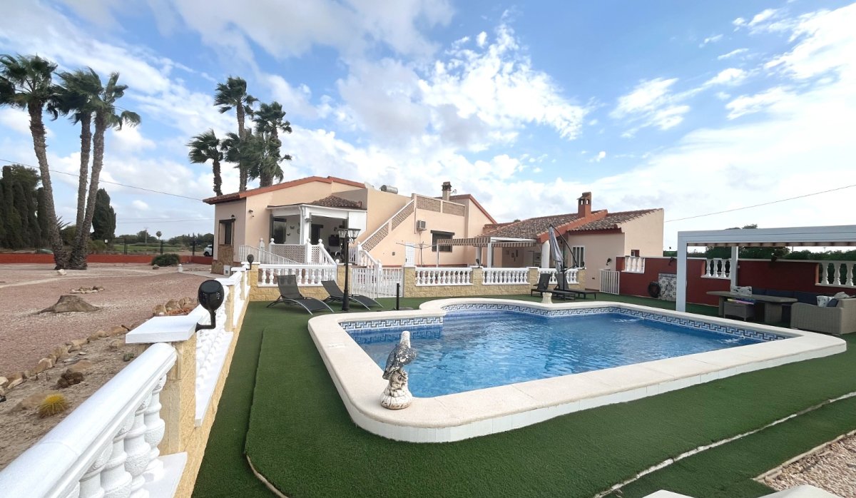 Resale - Villa - Daya Vieja