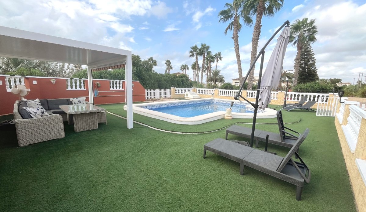 Resale - Villa - Daya Vieja
