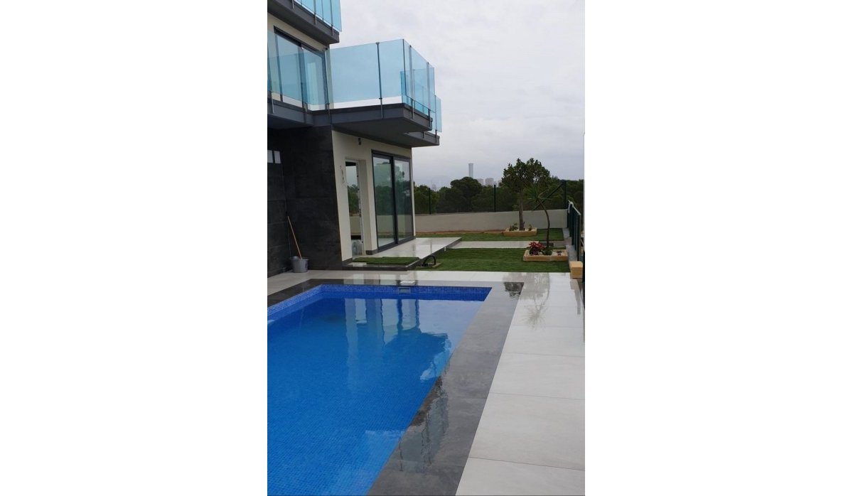 Obra nueva - Villa - Finestrat - Campana Garden