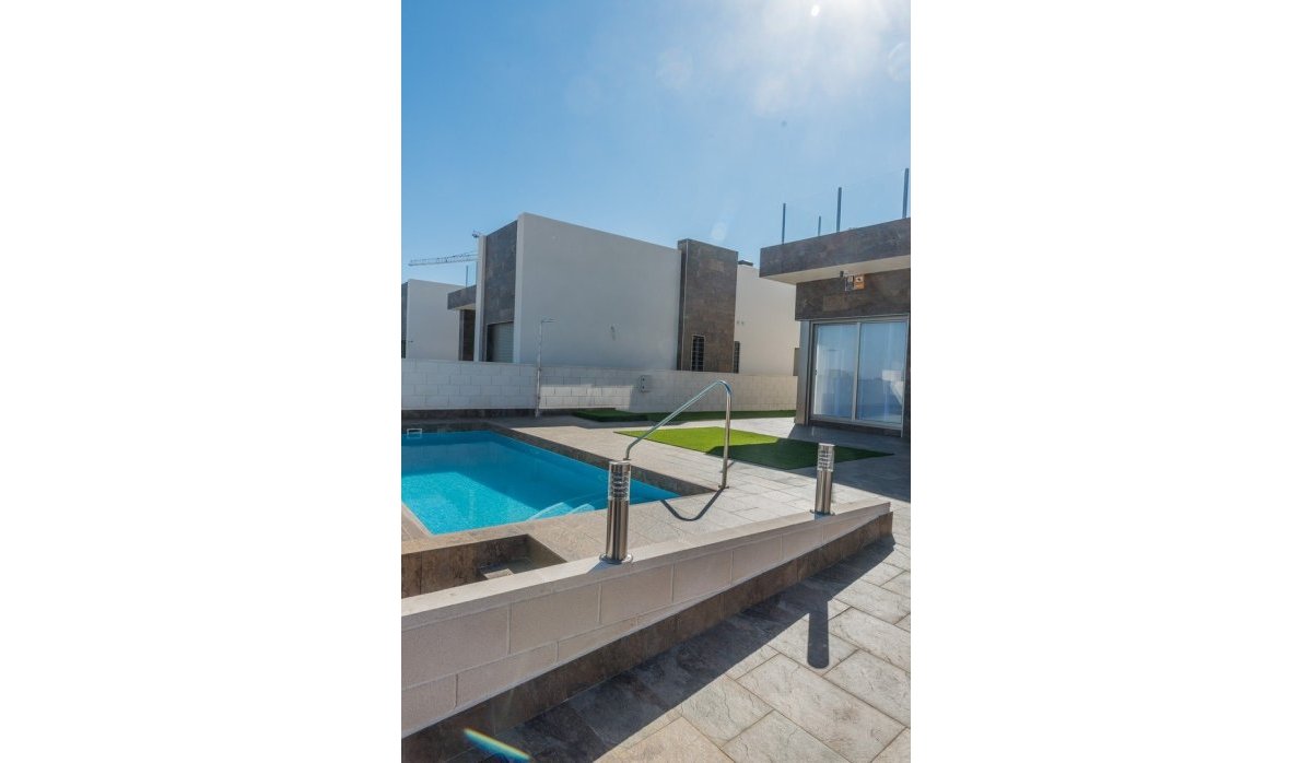 Obra nueva - Villa - Orihuela Costa - PAU 8