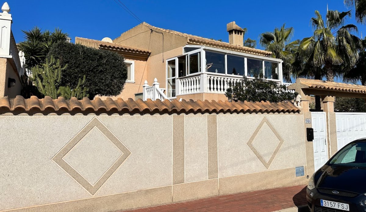 Revente - Villa - Torrevieja - Los Balcones