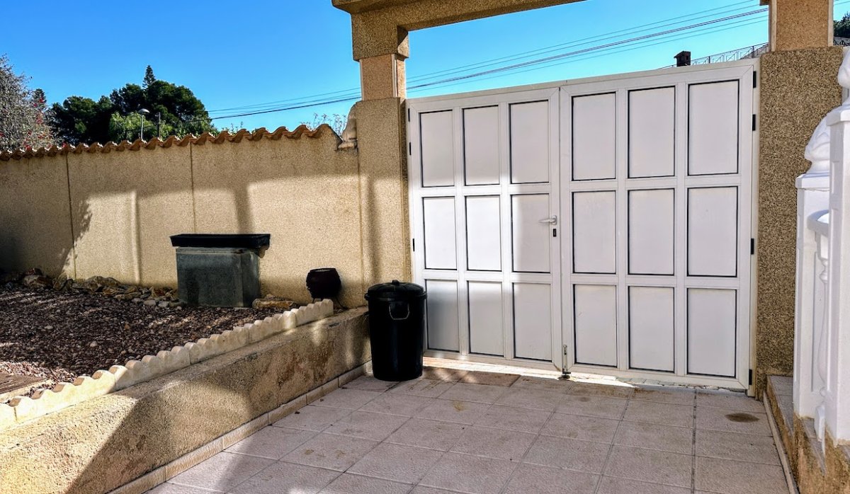 Revente - Villa - Torrevieja - Los Balcones