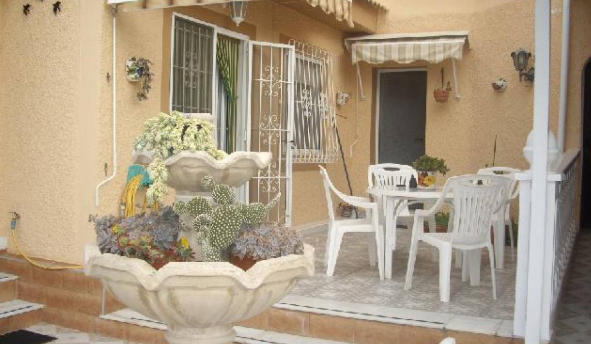 Reventa - Villa - Los Alcazares - Oasis