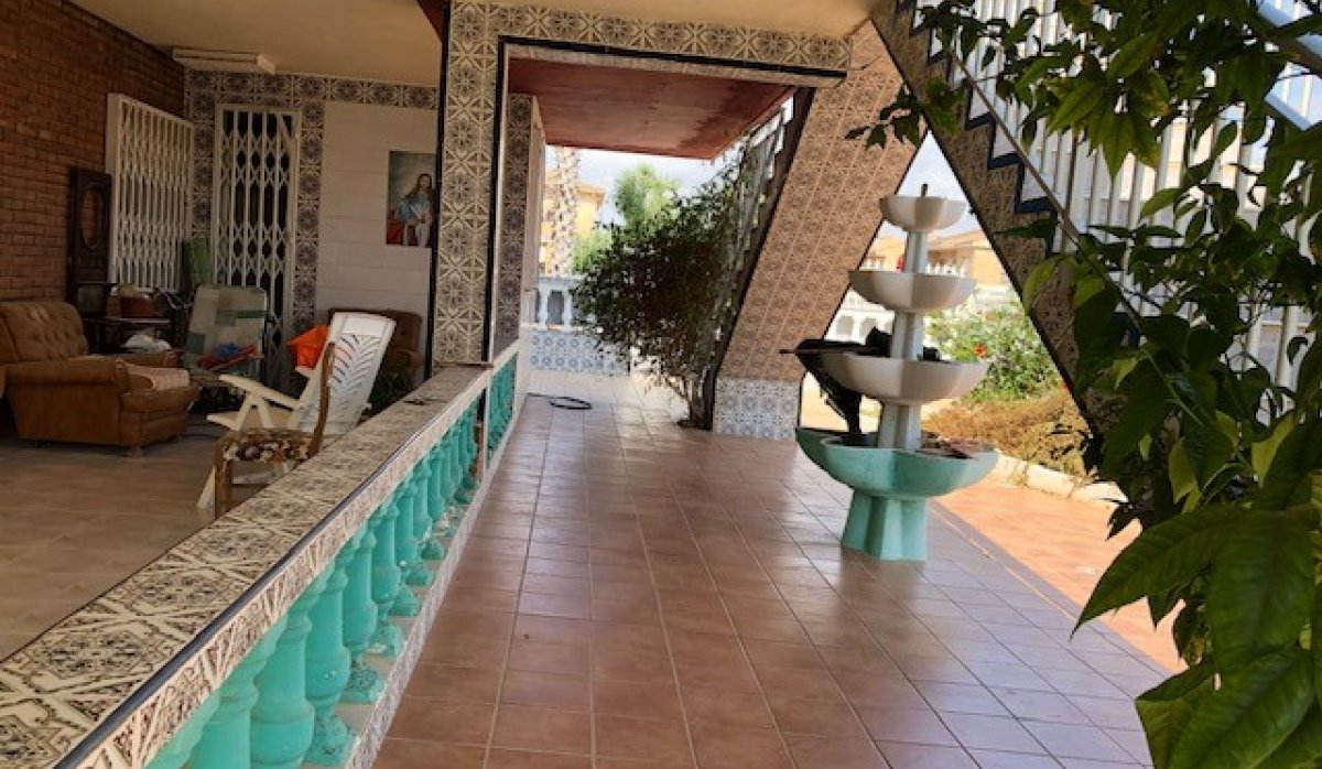 Resale - Villa - Los Alcazares - Punta Calera