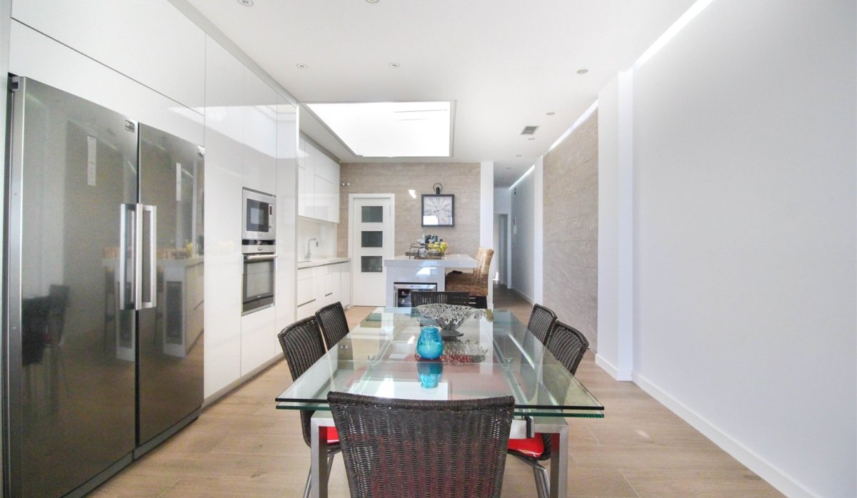 Resale - Townhouse - Los Alcazares