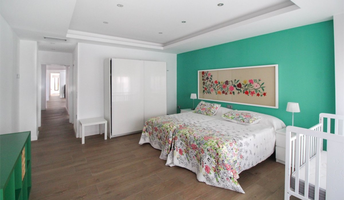 Resale - Townhouse - Los Alcazares