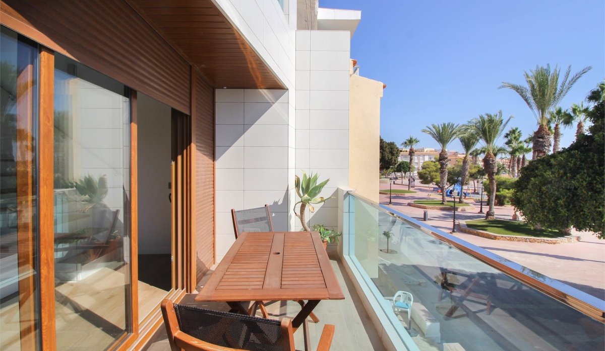 Resale - Townhouse - Los Alcazares