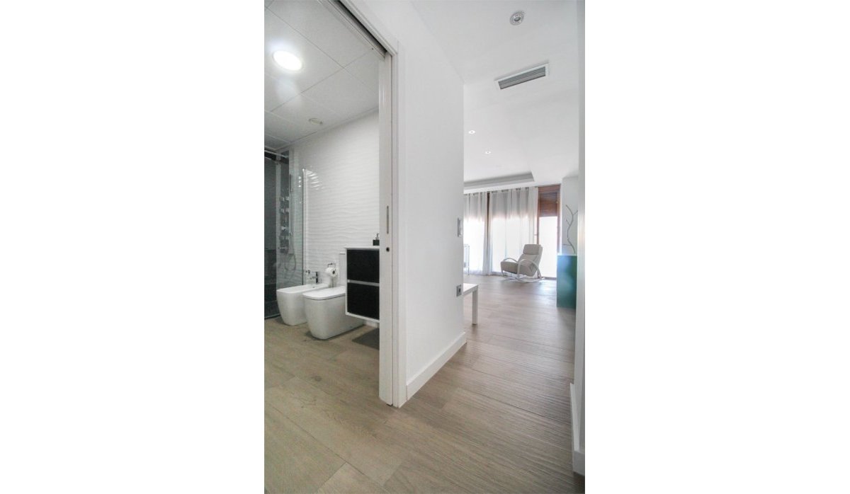 Resale - Townhouse - Los Alcazares