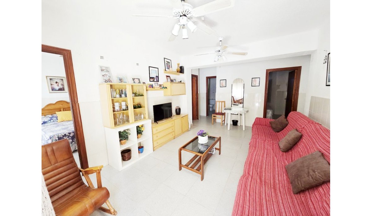 Resale - Apartment / flat - Los Alcazares