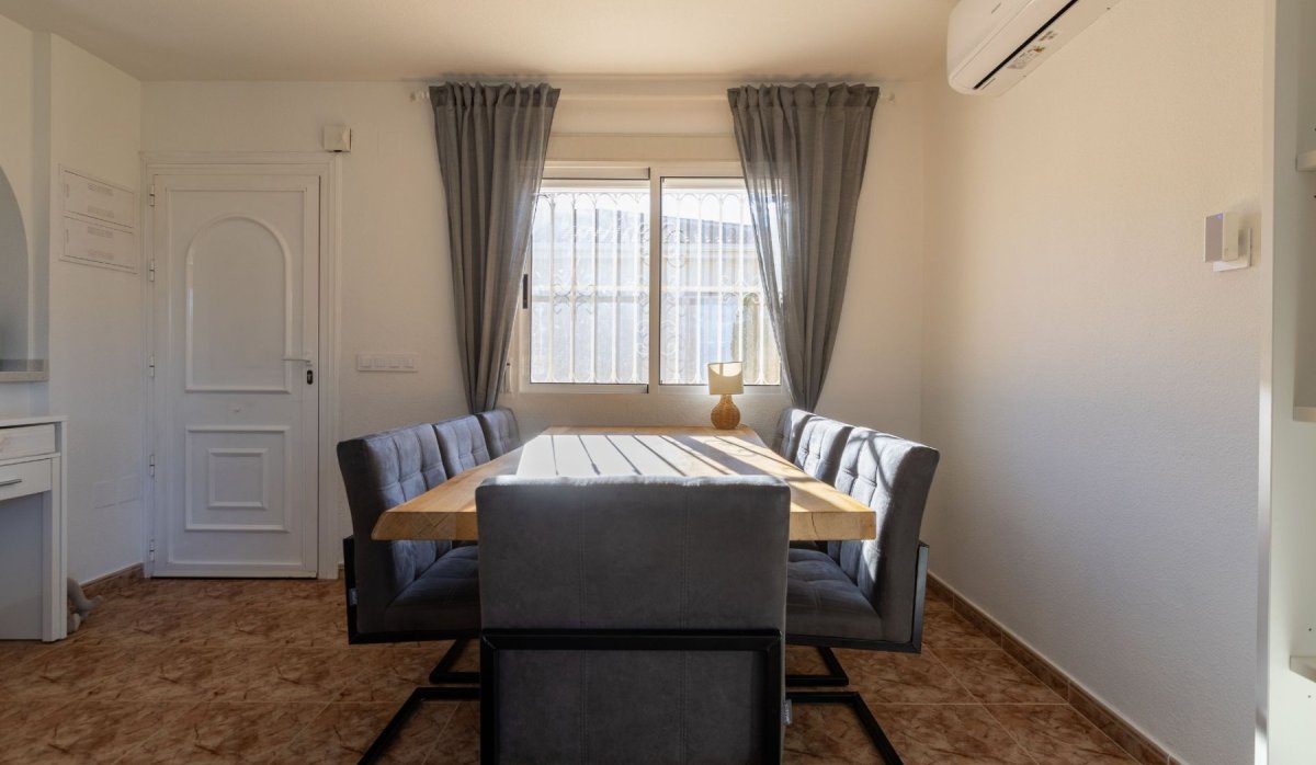 Resale - Villa - Benijofar