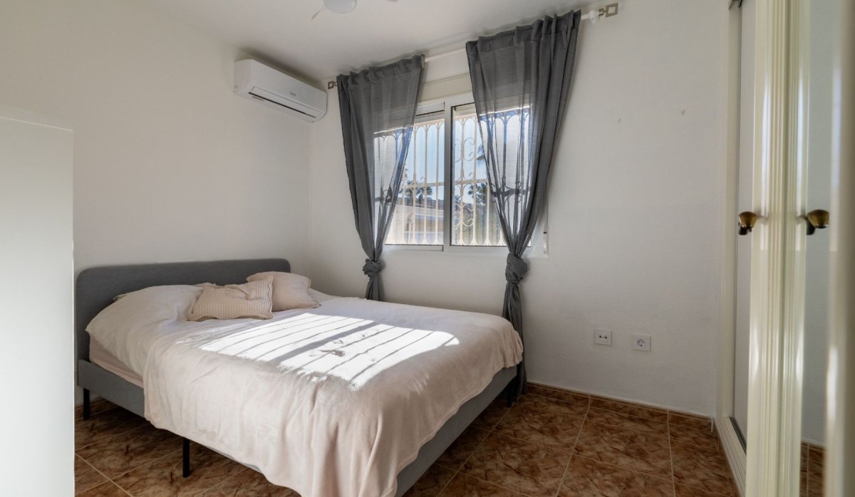 Resale - Villa - Benijofar