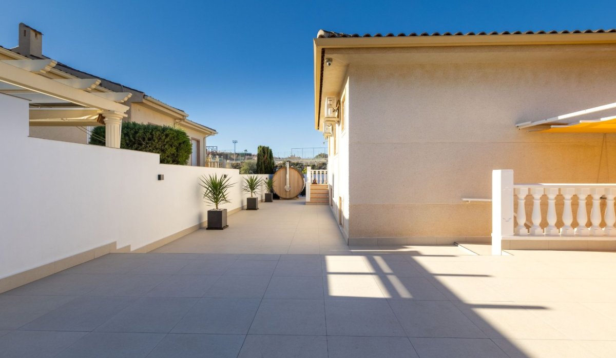 Resale - Villa - Benijofar