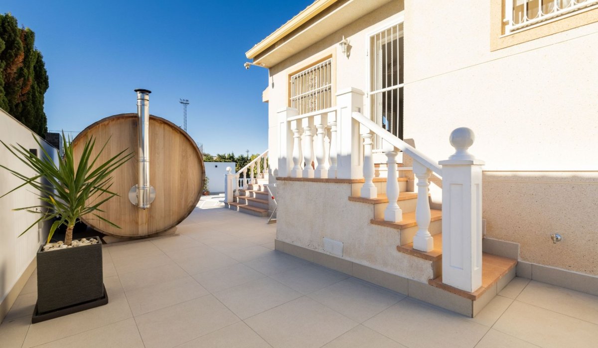 Resale - Villa - Benijofar