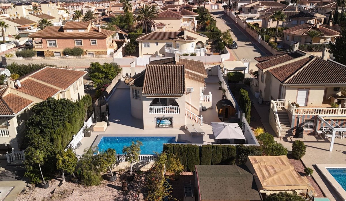 Resale - Villa - Benijofar