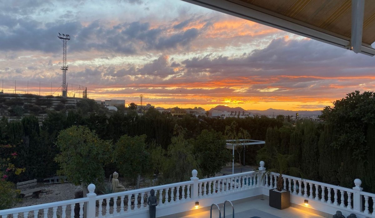 Resale - Villa - Benijofar