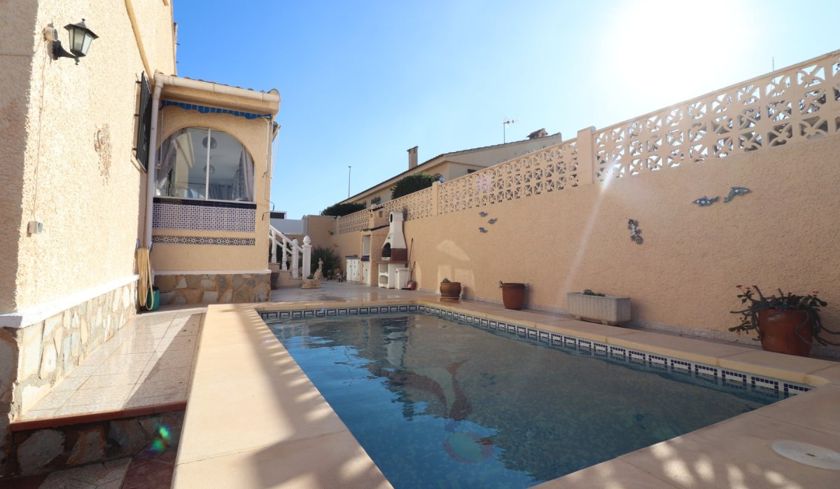 Resale - Villa - Benijofar