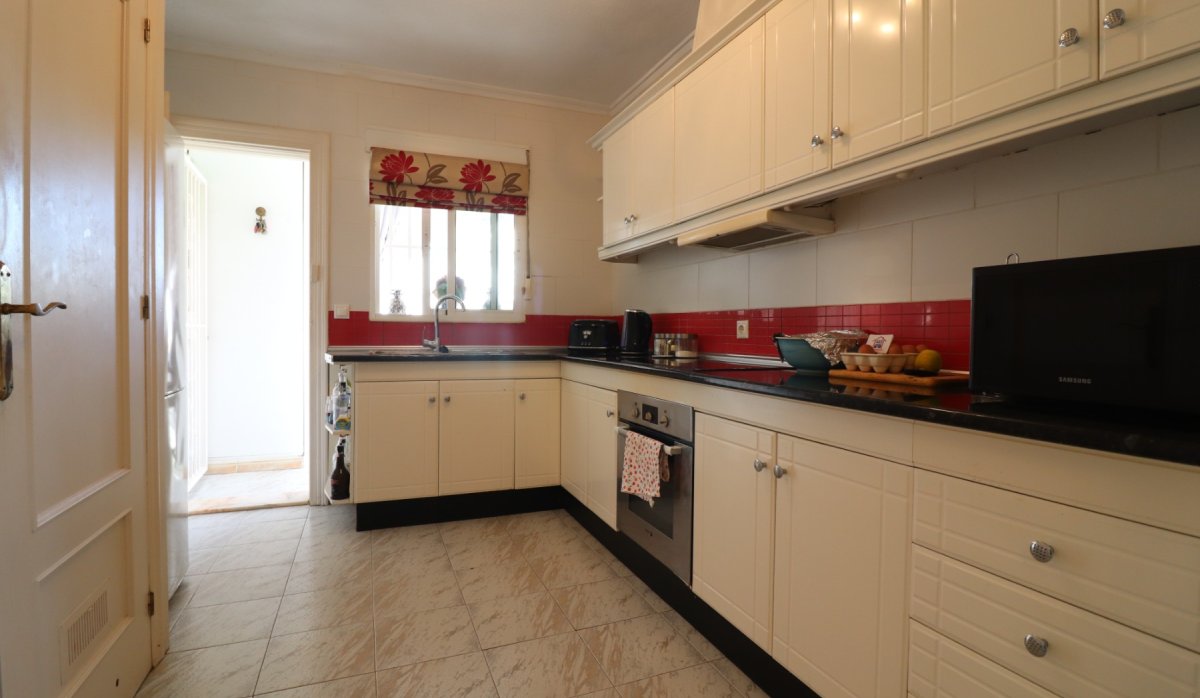 Resale - Villa - Benijofar