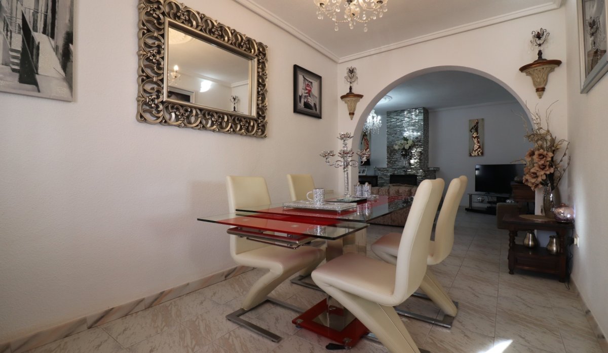 Resale - Villa - Benijofar