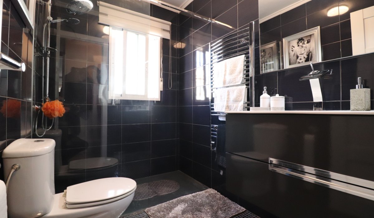 Resale - Villa - Benijofar