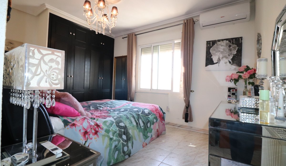 Resale - Villa - Benijofar
