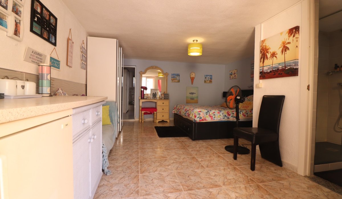 Resale - Villa - Benijofar
