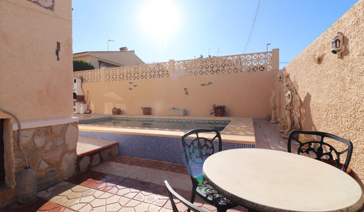 Resale - Villa - Benijofar
