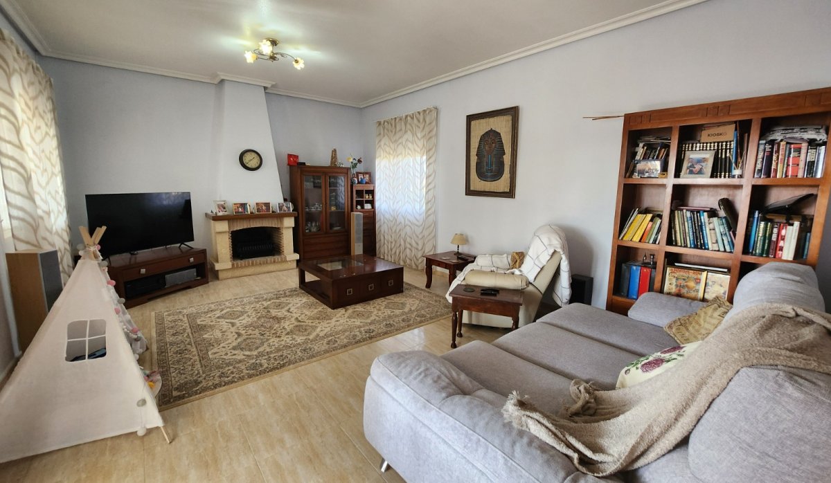 Resale - Villa - Catral