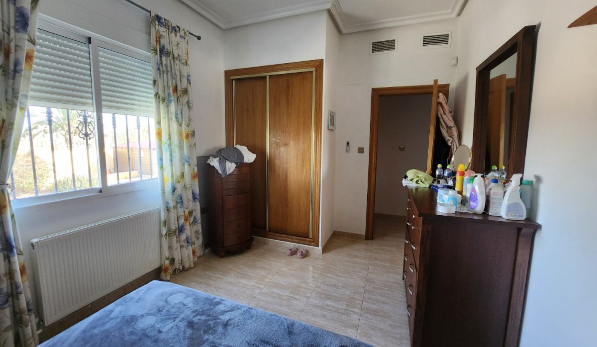 Resale - Villa - Catral