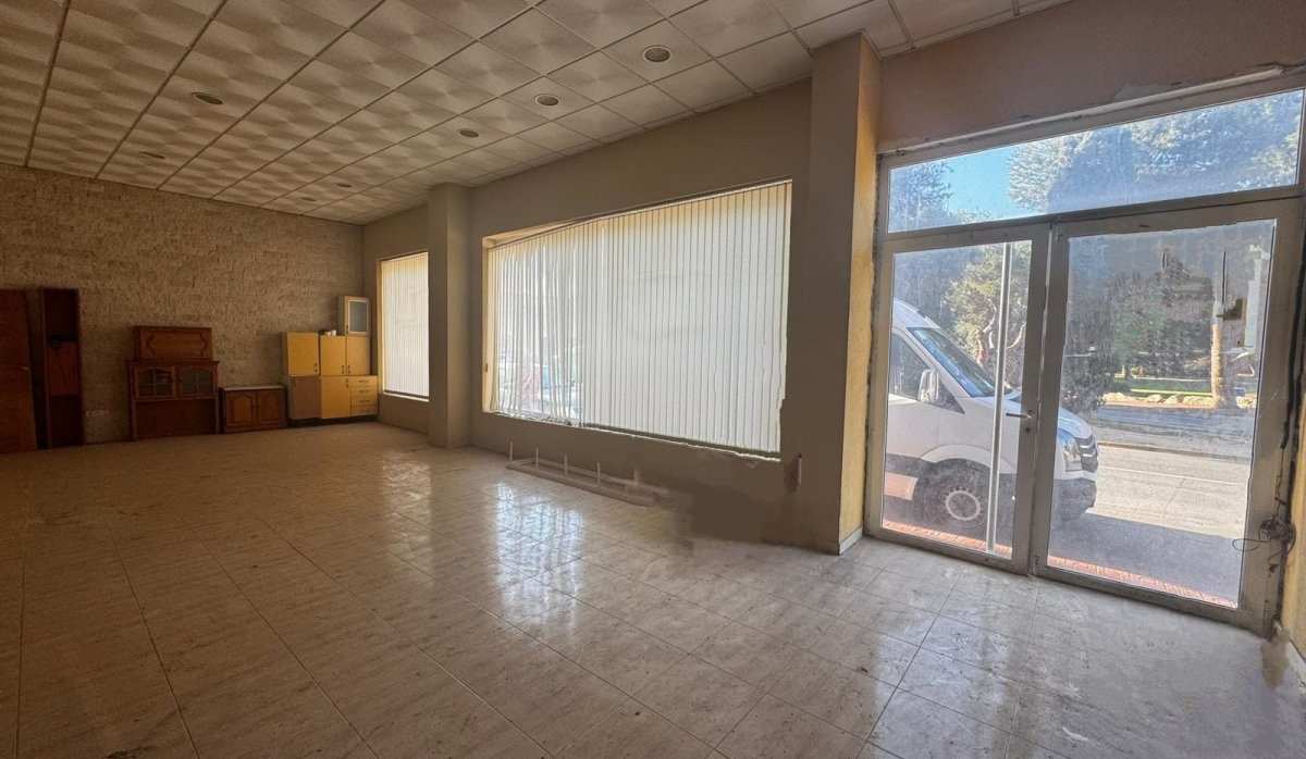 Reventa - Comercial - Torrevieja - El Acequión - Los Náufragos