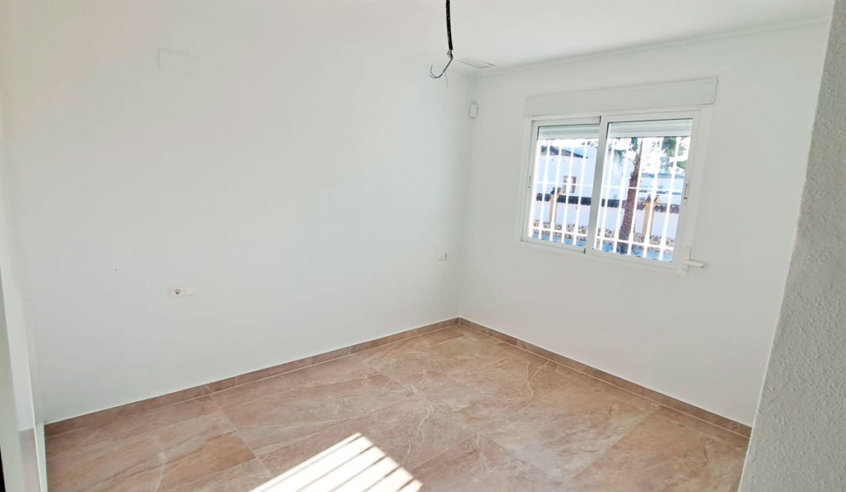 Resale - Villa - Catral