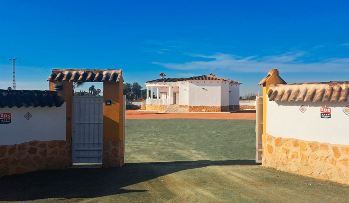 Resale - Villa - Catral