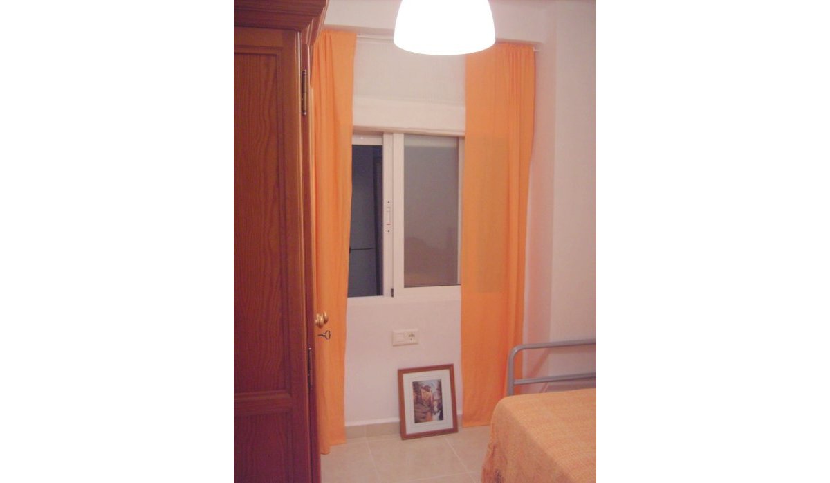 Resale - Apartment / flat - Torrevieja - La Mata