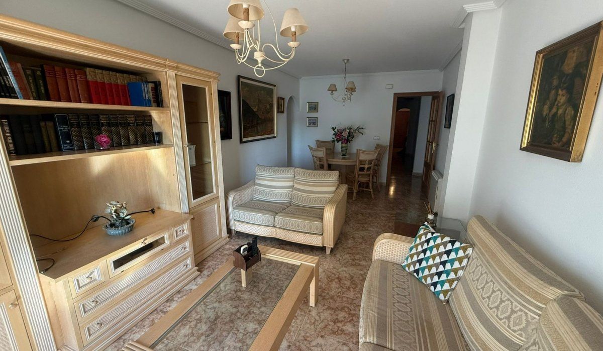 Resale - Apartment / flat - Almoradí