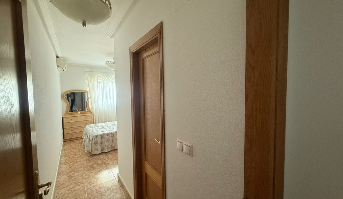 Resale - Apartment / flat - Almoradí