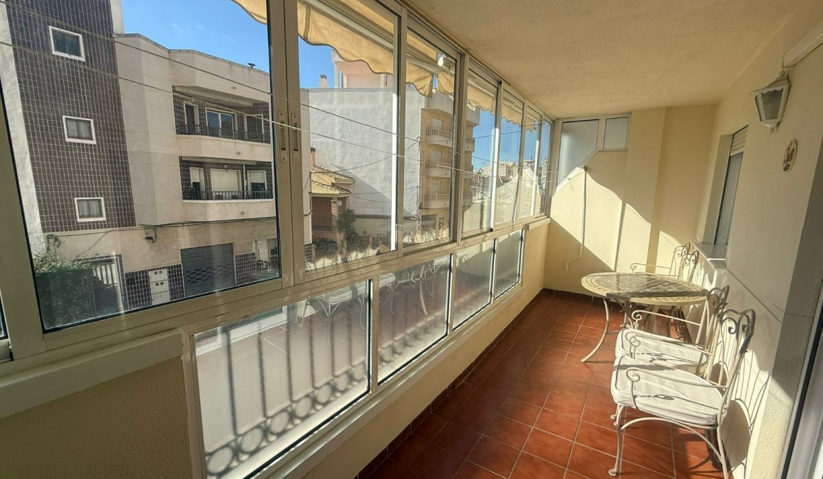 Resale - Apartment / flat - Almoradí